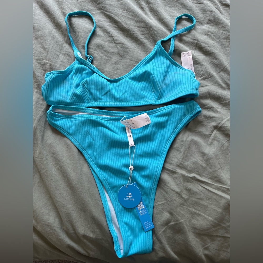 Brand new blue Cupshe two piece bikini